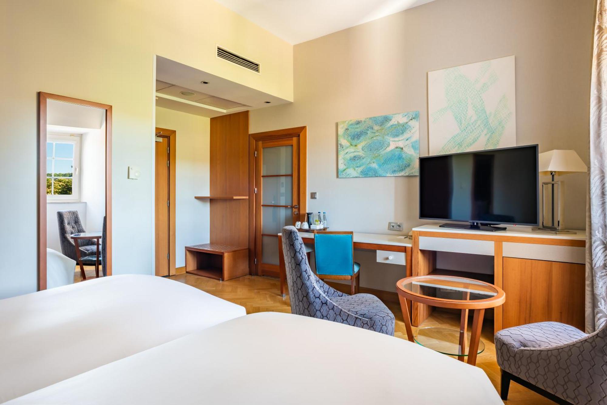 Luxury Double or Twin Room Park Side,1771703504:JPEG